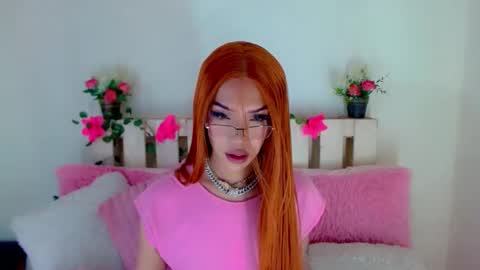 Snapshot of nickynoa chatting on 01-25-25, 01:21 Nicky online show from 01-25-25, 01:21