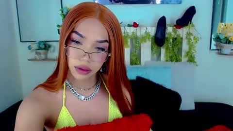 Snapshot of nickynoa chatting on 02-03-25, 02:47 Nicky online show from 02-03-25, 02:47