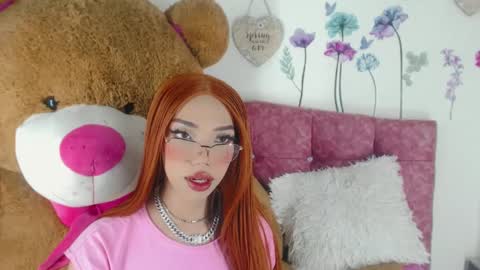 Snapshot of nickynoa chatting on 02-09-25, 09:39 Nicky online show from 02-09-25, 09:39