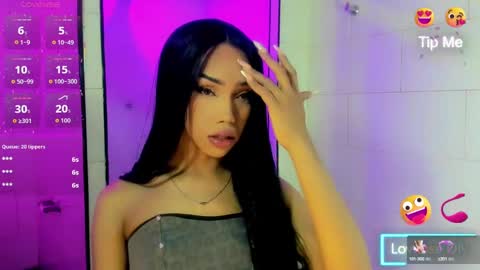 Snapshot of nickynoa chatting on 09-14-25, 02:44 Nicky online show from 09-14-25, 02:44