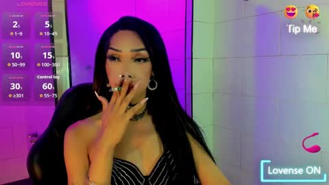 Snapshot of nickynoa chatting on 10-04-25, 05:38 Nicky online show from 10-04-25, 05:38