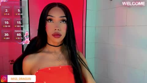 Snapshot of nickynoa chatting on 10-12-25, 03:27 Nicky online show from 10-12-25, 03:27