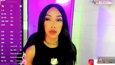 Snapshot of nickynoa chatting on 10-24-25, 04:09 Nicky online show from 10-24-25, 04:09