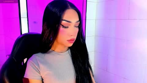 Nicky online show from 12-21-25, 04:19