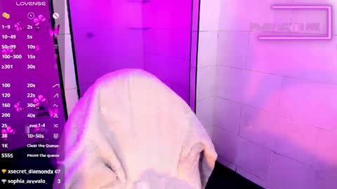 Nicky online show from 04-10-26, 05:01