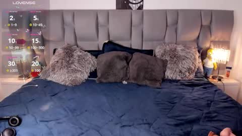 Snapshot of nickytouse chatting on 12-05-25, 01:03 Nicky online show from 12-05-25, 01:03