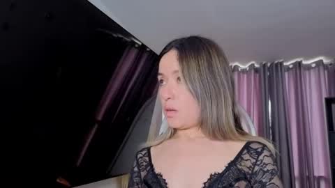 Nicky online show from 04-15-26, 07:10