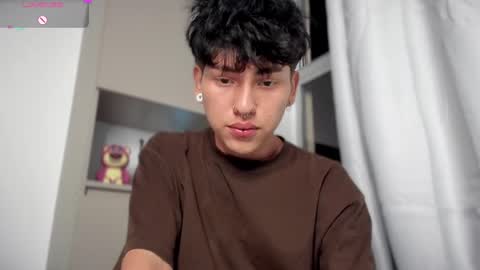 Snapshot of nico_nico_xd chatting on 12-19-24, 05:29 Nico online show from 12-19-24, 05:29