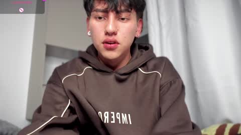 Snapshot of nico_nico_xd chatting on 12-22-24, 05:12 Nico online show from 12-22-24, 05:12