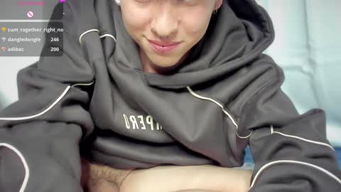 Snapshot of nico_nico_xd chatting on 12-22-24, 08:16 Nico online show from 12-22-24, 08:16