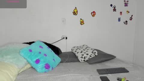 Snapshot of nico_nico_xd chatting on 01-08-25, 04:12 Nico online show from 01-08-25, 04:12