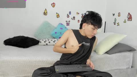 Snapshot of nico_nico_xd chatting on 01-28-25, 03:25 Nico online show from 01-28-25, 03:25