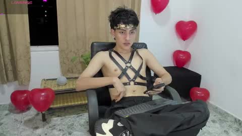 Snapshot of nico_nico_xd chatting on 02-15-25, 01:10 Nico online show from 02-15-25, 01:10