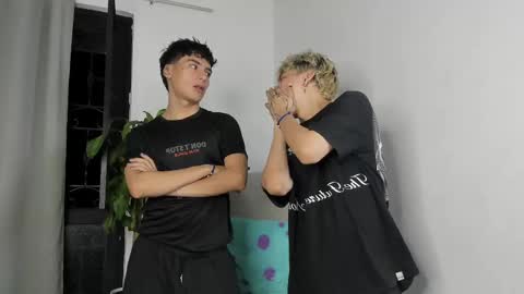 Snapshot of nico_nico_xd chatting on 10-12-25, 02:10 Nico online show from 10-12-25, 02:10