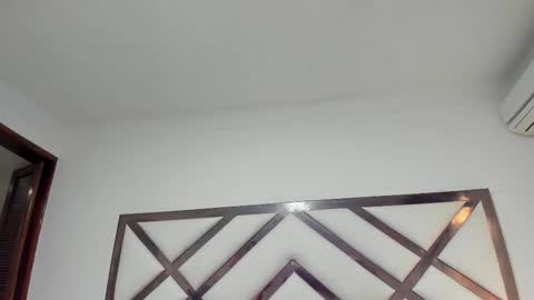 Snapshot of nicohillx chatting on 02-13-26, 09:33 nicohillx online show from 02-13-26, 09:33