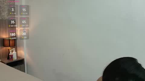 Nicol Alvarez online show from 11-11-25, 07:25