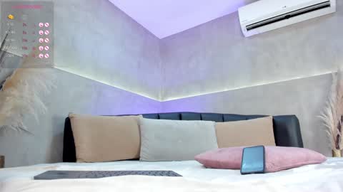 Nicol Lopez online show from 12-28-24, 06:18