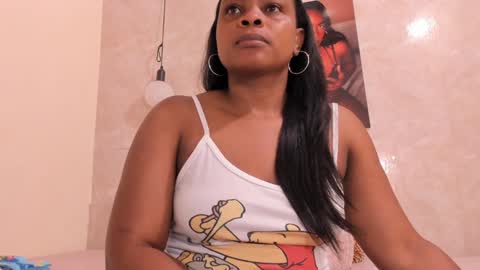 Snapshot of nicol_villa_ chatting on 02-01-25, 01:09 Nicol Villa online show from 02-01-25, 01:09