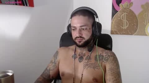 nicolas online show from 02-02-25, 02:17