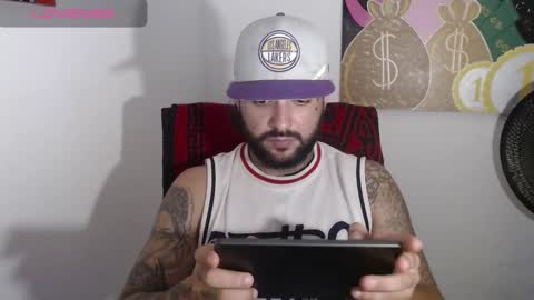 nicolas online show from 03-01-25, 03:32