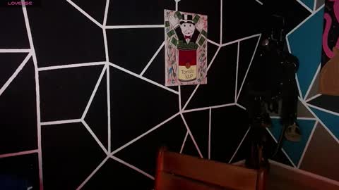 nicolas online show from 11-04-25, 02:32