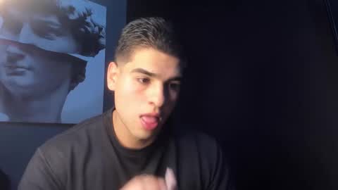 Snapshot of nicolasmuscle chatting on 01-17-26, 03:55 Andres online show from 01-17-26, 03:55