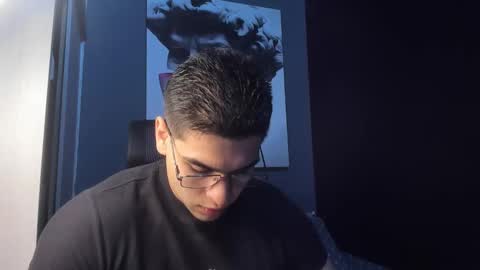 Snapshot of nicolasmuscle chatting on 02-25-26, 05:22 Andres online show from 02-25-26, 05:22