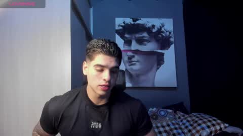 Snapshot of nicolasmuscle chatting on 06-07-26, 02:16 Andres online show from 06-07-26, 02:16