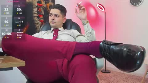 Nicolas Fellener online show from 10-13-25, 04:56