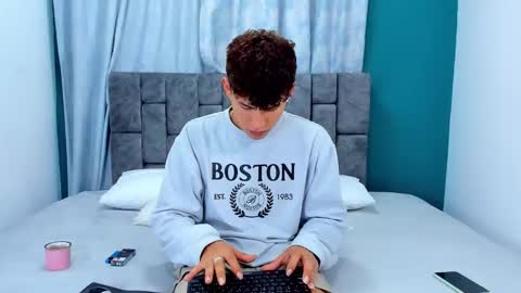 nicolastorres__ online show from 12-02-25, 07:25