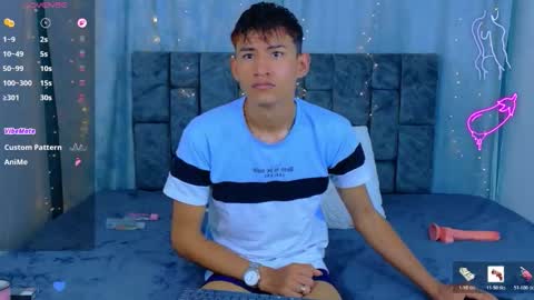 nicolastorres__ online show from 04-11-26, 04:17