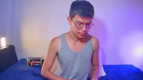 NicoLatinBoy online show from 04-10-26, 06:01