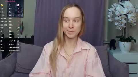 Nicoletta online show from 03-11-26, 07:53