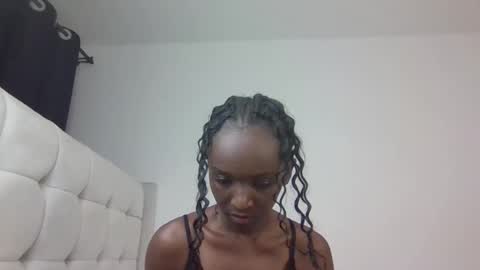 nicole161117 online show from 01-05-26, 06:55