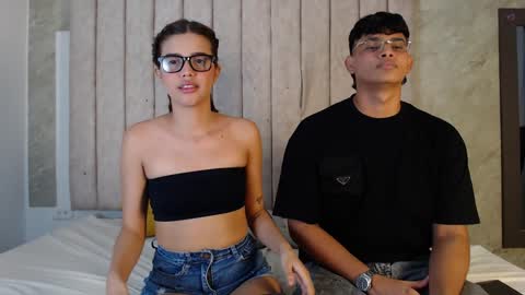 Snapshot of nicole_and_thiago chatting on 01-25-25, 02:04 nicole_and_thiago online show from 01-25-25, 02:04