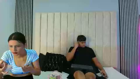Snapshot of nicole_and_thiago chatting on 09-11-25, 08:42 nicole_and_thiago online show from 09-11-25, 08:42