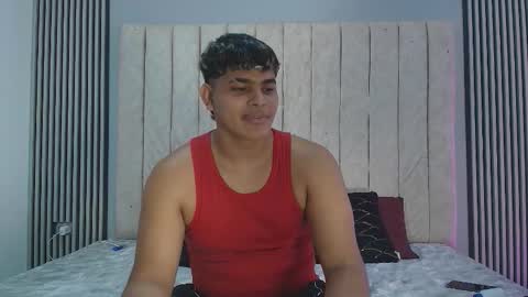 Snapshot of nicole_and_thiago chatting on 09-27-25, 09:53 nicole_and_thiago online show from 09-27-25, 09:53