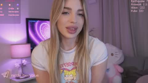 Snapshot of nicole_blueberry chatting on 05-18-26, 07:31 Nicole online show from 05-18-26, 07:31