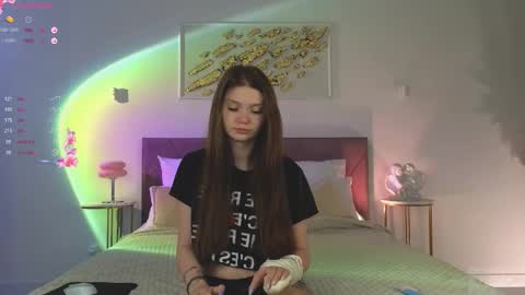 Nicole online show from 10-21-25, 09:48