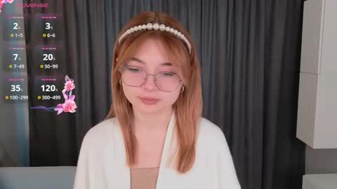 Nicole online show from 10-19-25, 06:03
