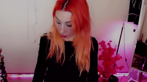 Nicole online show from 12-06-24, 12:34