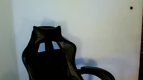 nicole_kiss01 online show from 09-09-25, 08:14