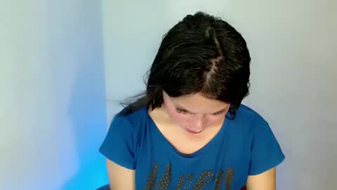 nicole_kiss01 online show from 10-03-25, 08:22