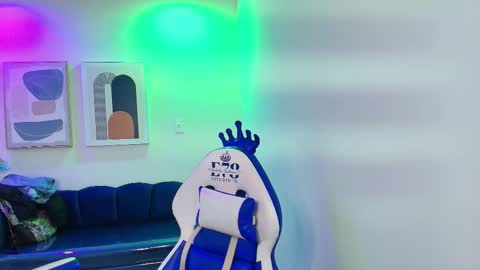 Snapshot of nicole_sounders chatting on 02-05-26, 11:48 Nicolle online show from 02-05-26, 11:48