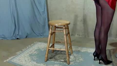 Snapshot of nicole_t chatting on 09-11-25, 02:28 Nicole T online show from 09-11-25, 02:28