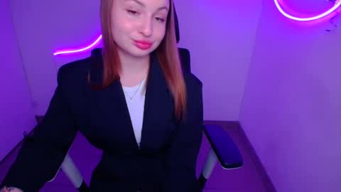 Snapshot of nicoledior_ chatting on 09-17-25, 07:48 Nicole online show from 09-17-25, 07:48