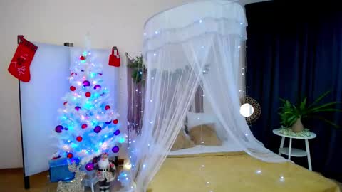 Snapshot of nicolefoxery chatting on 12-08-24, 09:19 nicolefoxery online show from 12-08-24, 09:19