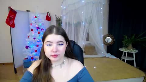 Snapshot of nicolefoxery chatting on 12-17-24, 03:17 nicolefoxery online show from 12-17-24, 03:17