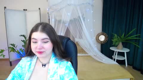 Snapshot of nicolefoxery chatting on 01-25-25, 03:19 nicolefoxery online show from 01-25-25, 03:19