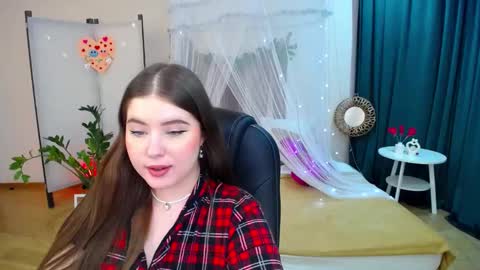 Snapshot of nicolefoxery chatting on 02-22-25, 06:39 nicolefoxery online show from 02-22-25, 06:39